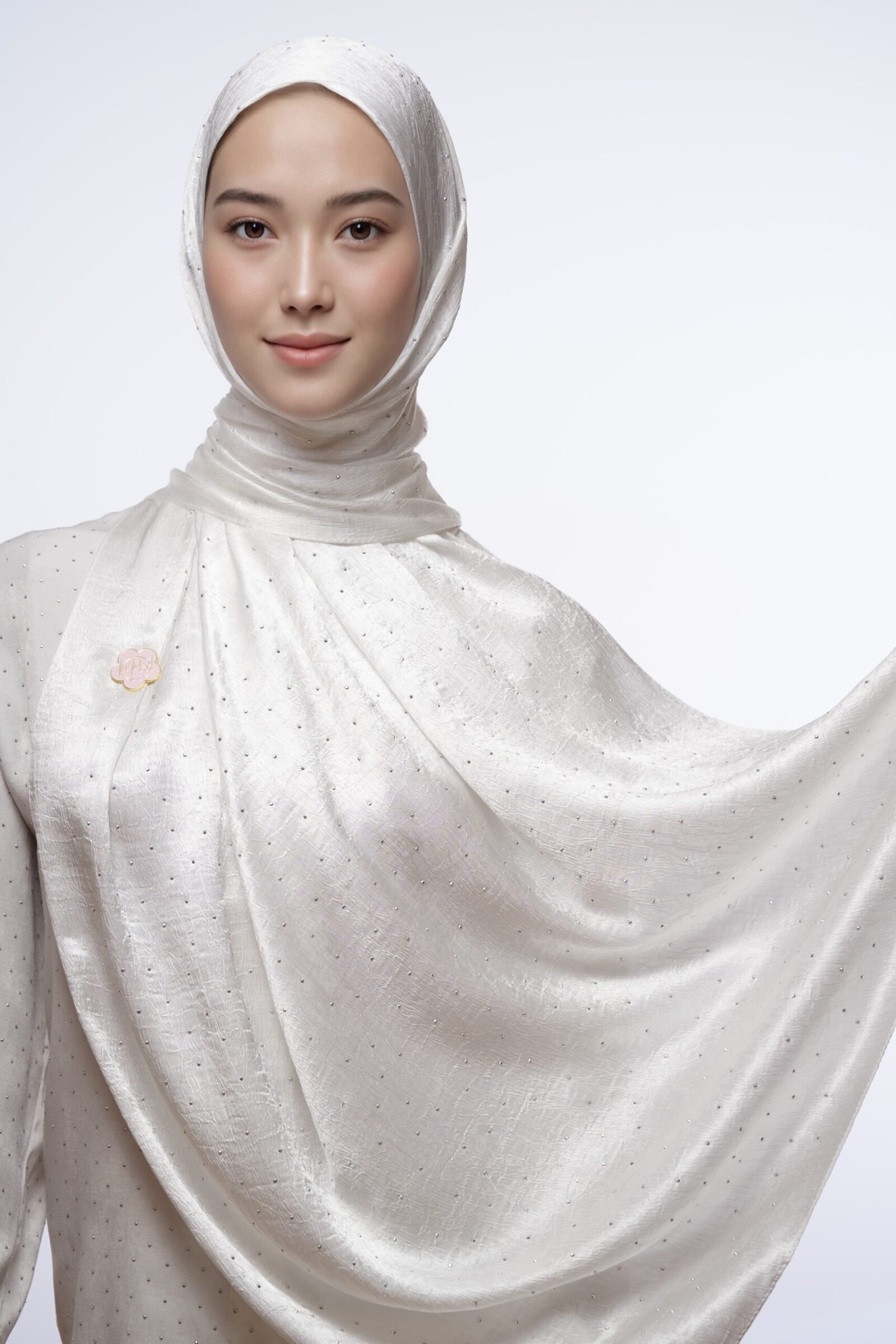 Satin Noor - Noora Pearl